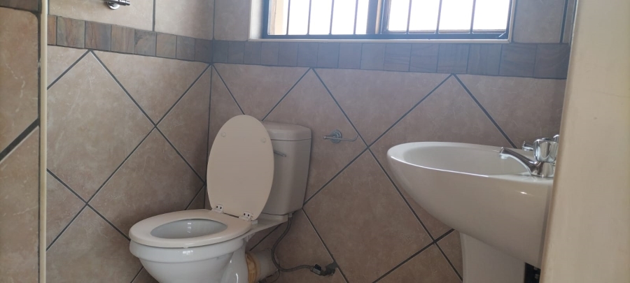 3 Bedroom Property for Sale in Greenhills Gauteng