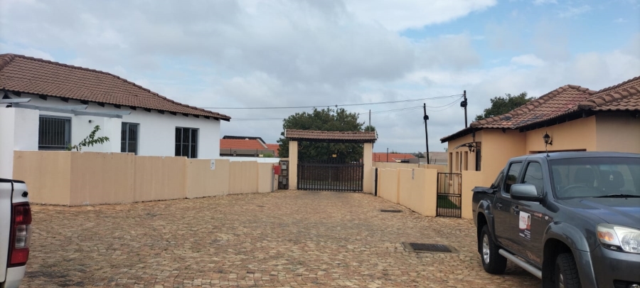 3 Bedroom Property for Sale in Greenhills Gauteng