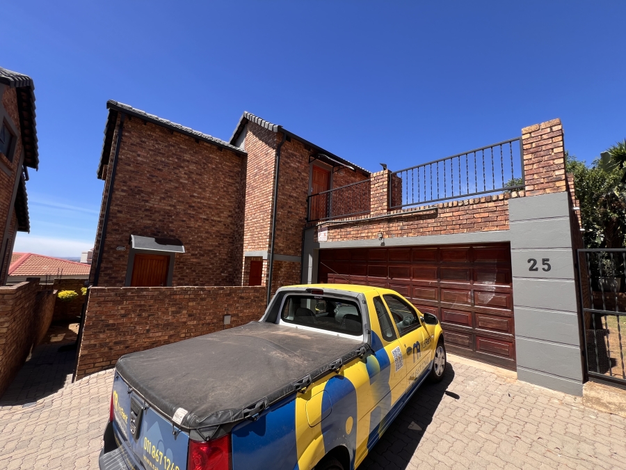 To Let 3 Bedroom Property for Rent in Meyersdal Gauteng