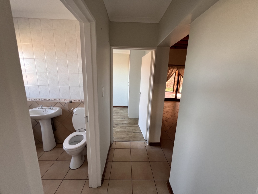 To Let 3 Bedroom Property for Rent in Meyersdal Gauteng