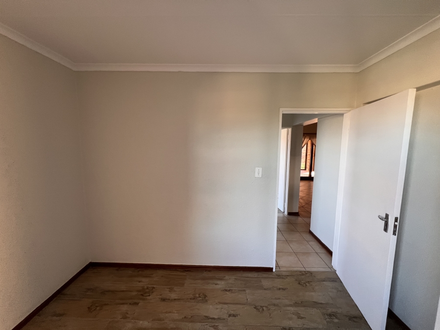 To Let 3 Bedroom Property for Rent in Meyersdal Gauteng