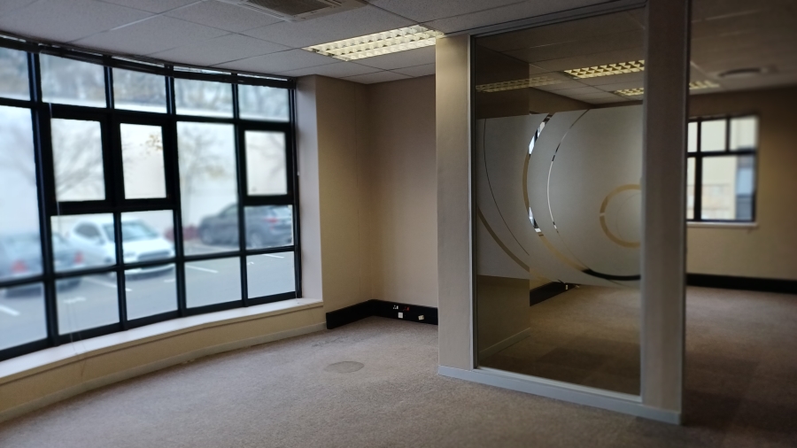 To Let Commercial Property for Rent in Wierda Valley Gauteng