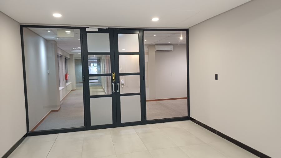 To Let Commercial Property for Rent in Wierda Valley Gauteng
