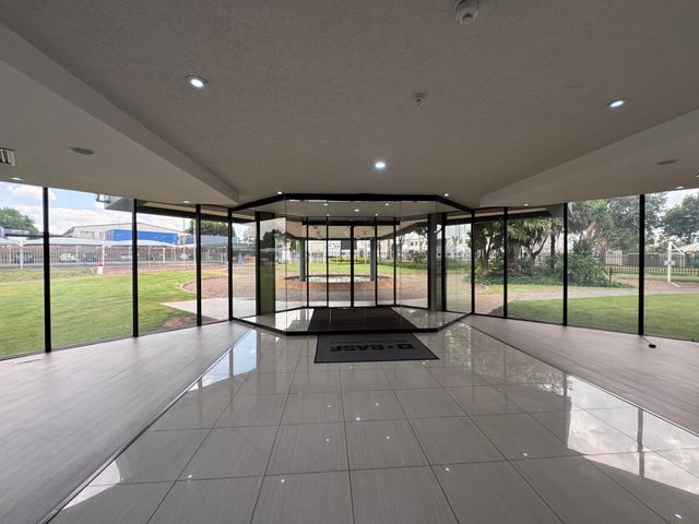 Commercial Property for Sale in Randjespark Gauteng