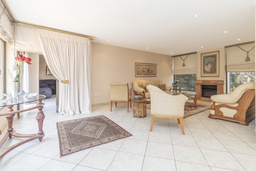 6 Bedroom Property for Sale in River Club Gauteng