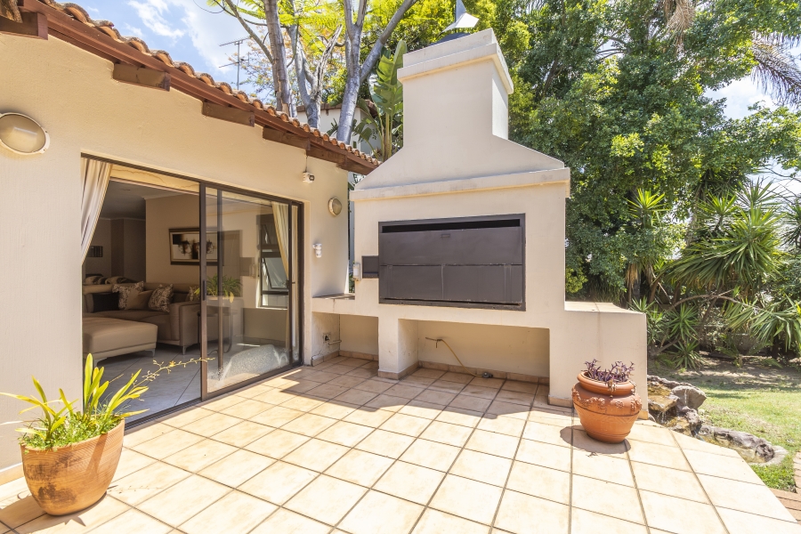 6 Bedroom Property for Sale in River Club Gauteng
