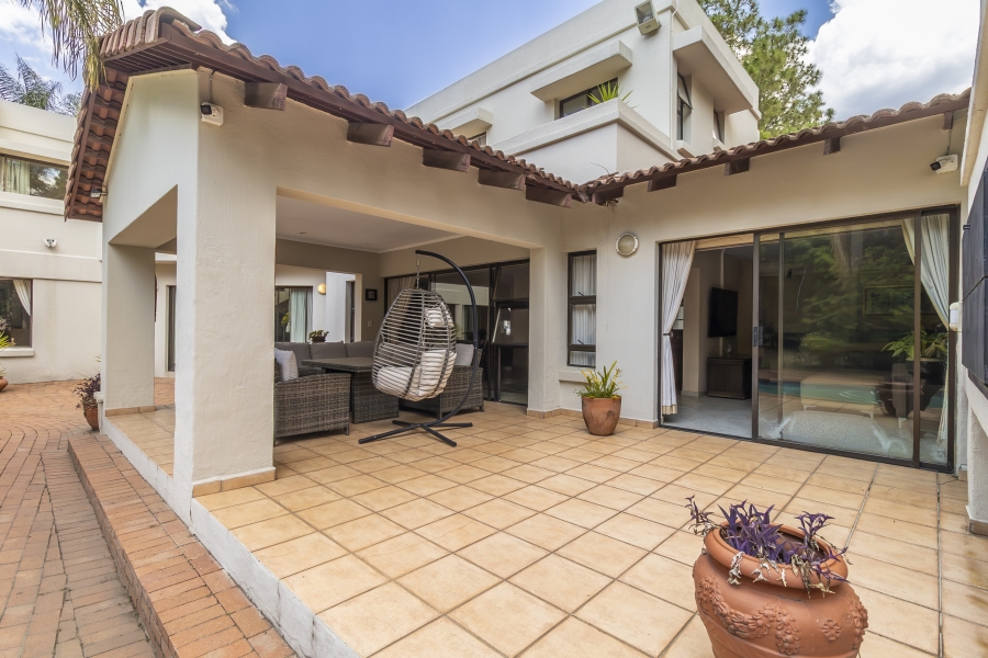 6 Bedroom Property for Sale in River Club Gauteng