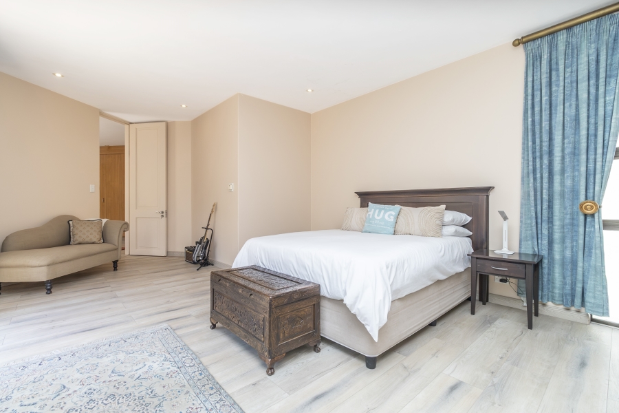 6 Bedroom Property for Sale in River Club Gauteng