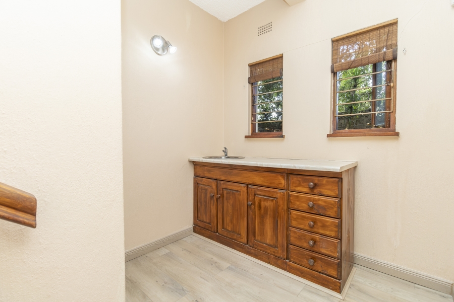 6 Bedroom Property for Sale in River Club Gauteng
