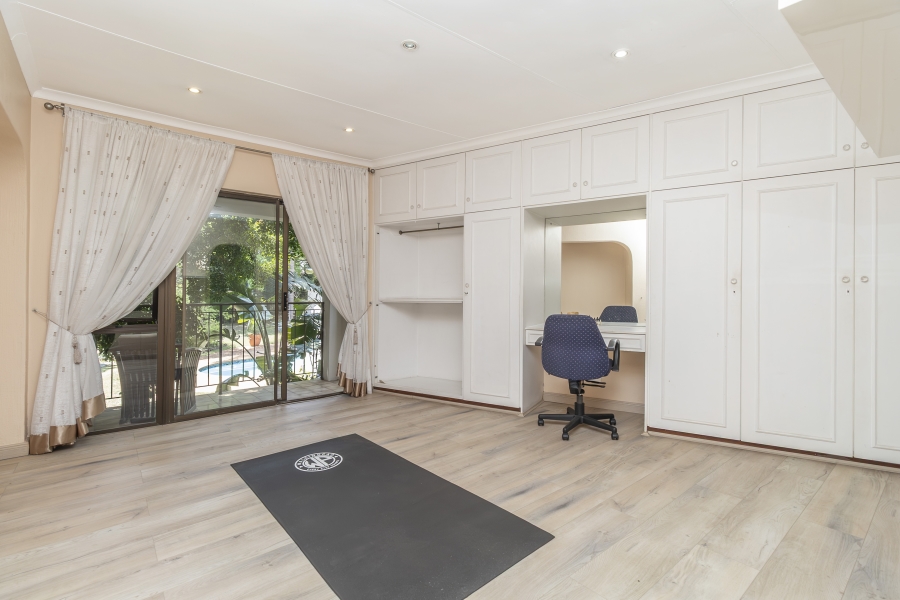 6 Bedroom Property for Sale in River Club Gauteng