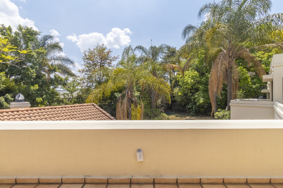 6 Bedroom Property for Sale in River Club Gauteng