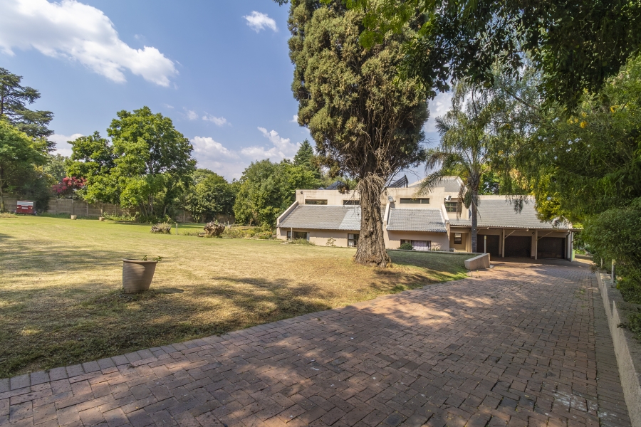 5 Bedroom Property for Sale in Bryanston Gauteng