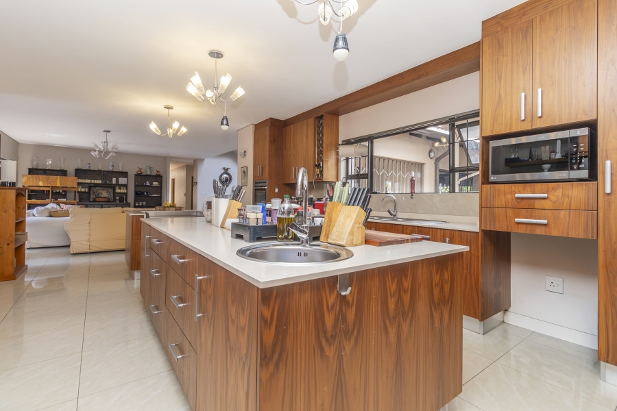 5 Bedroom Property for Sale in Bryanston Gauteng