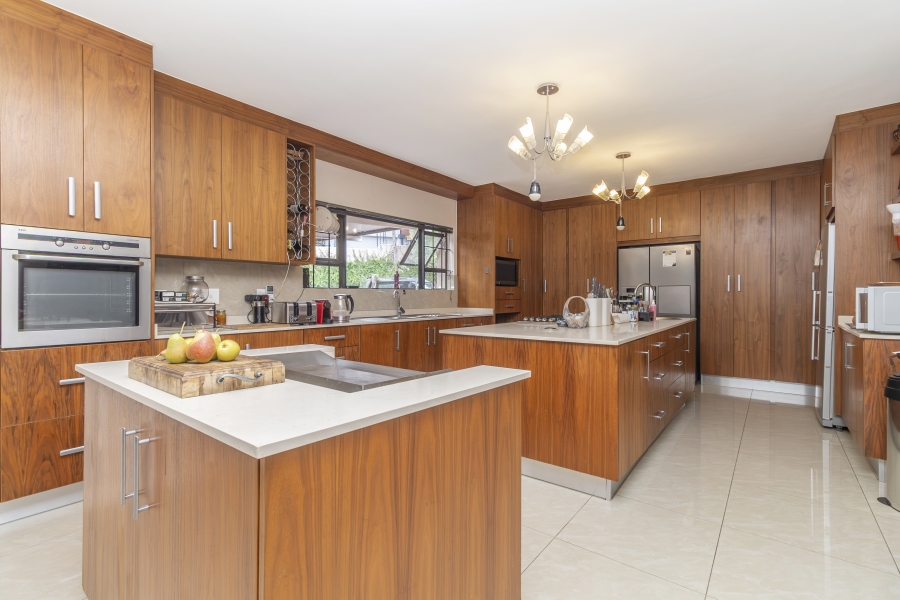 5 Bedroom Property for Sale in Bryanston Gauteng