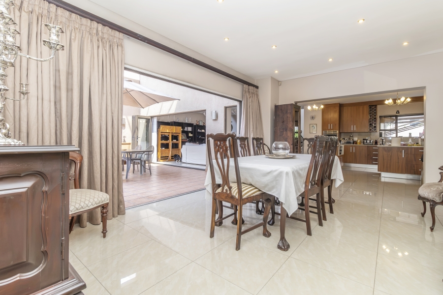 5 Bedroom Property for Sale in Bryanston Gauteng