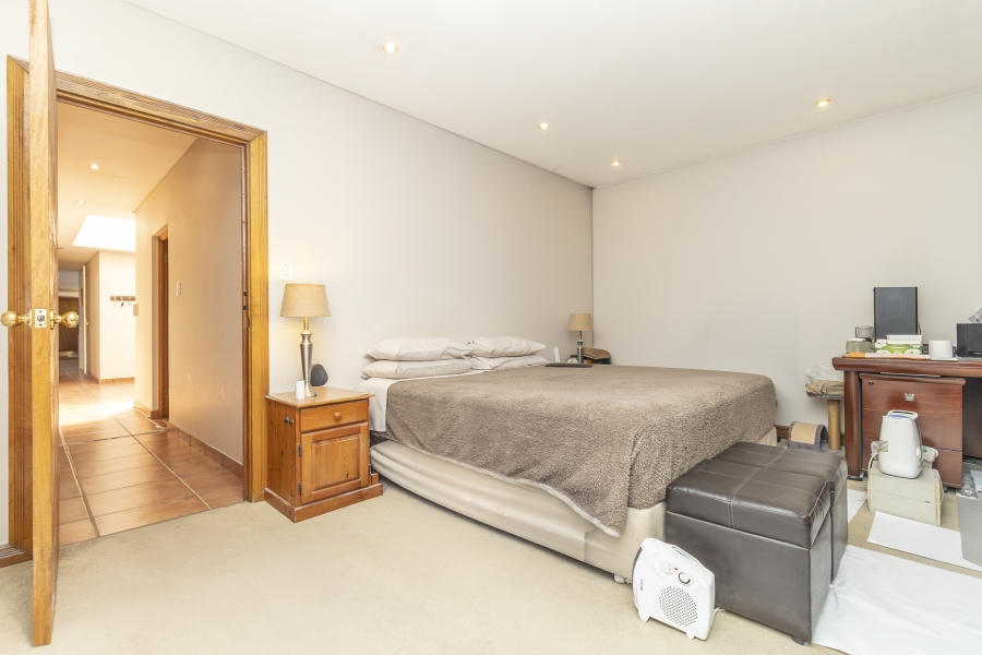5 Bedroom Property for Sale in Bryanston Gauteng