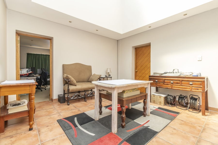5 Bedroom Property for Sale in Bryanston Gauteng