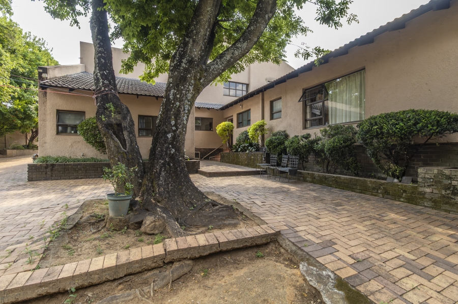 5 Bedroom Property for Sale in Bryanston Gauteng