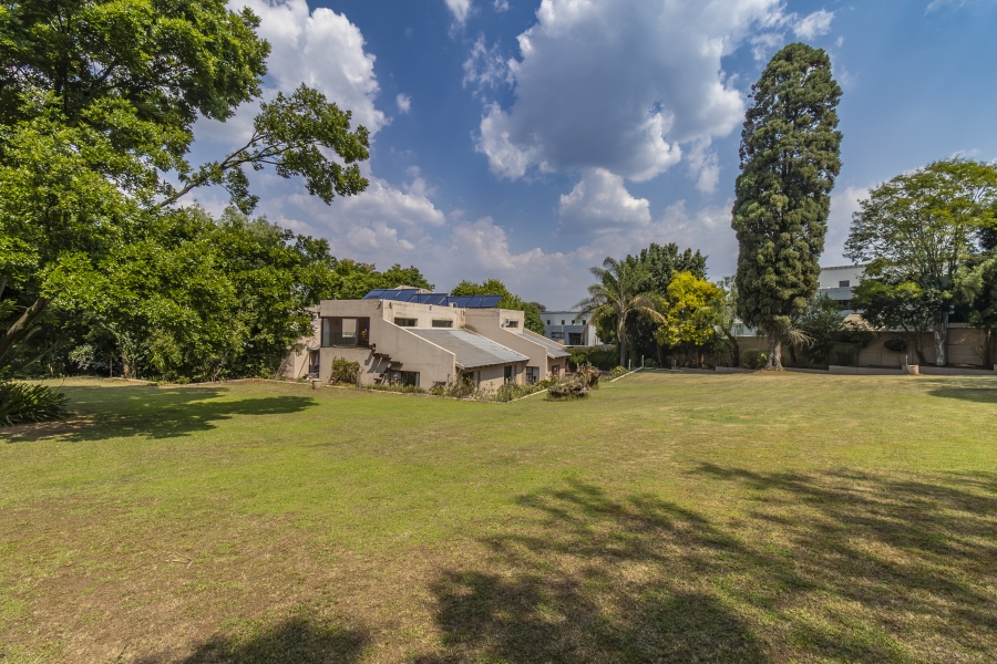 5 Bedroom Property for Sale in Bryanston Gauteng