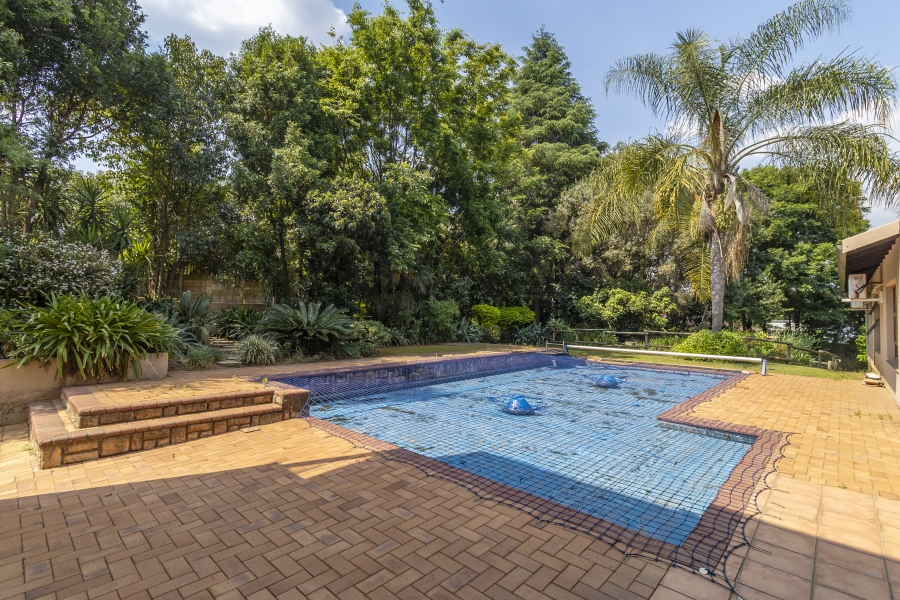 5 Bedroom Property for Sale in Bryanston Gauteng