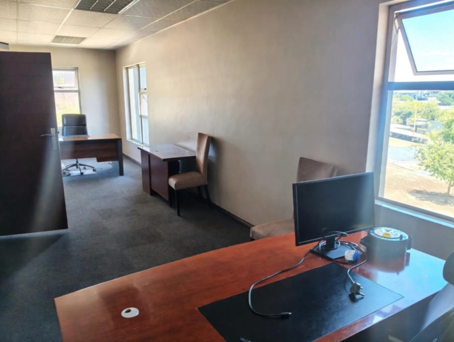 To Let Commercial Property for Rent in Sunderland Ridge Gauteng