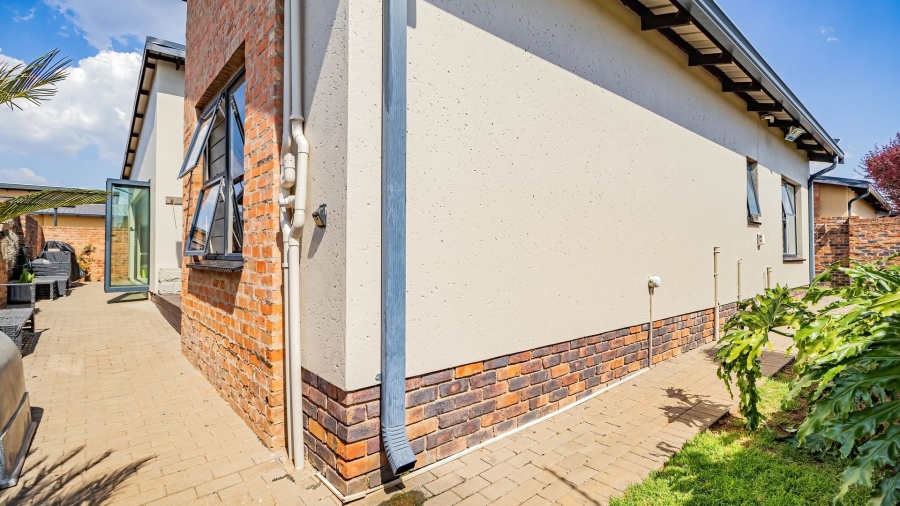 3 Bedroom Property for Sale in Brentwood Park Gauteng