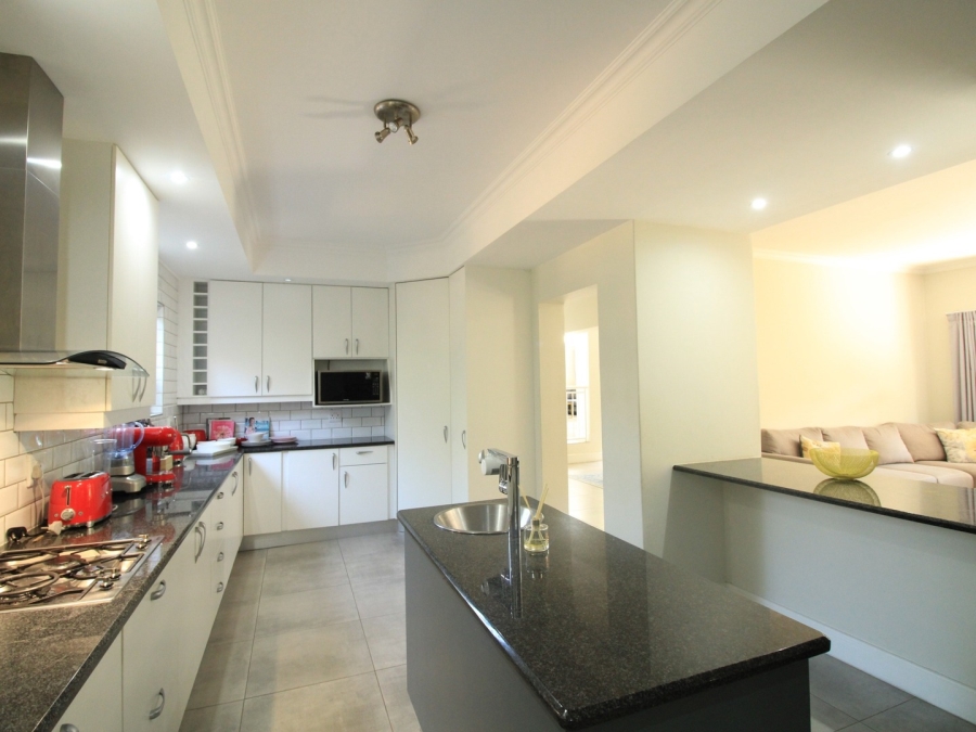 To Let 5 Bedroom Property for Rent in Dainfern Golf Estate Gauteng