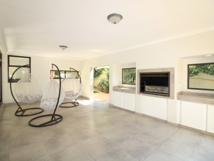 To Let 5 Bedroom Property for Rent in Dainfern Golf Estate Gauteng