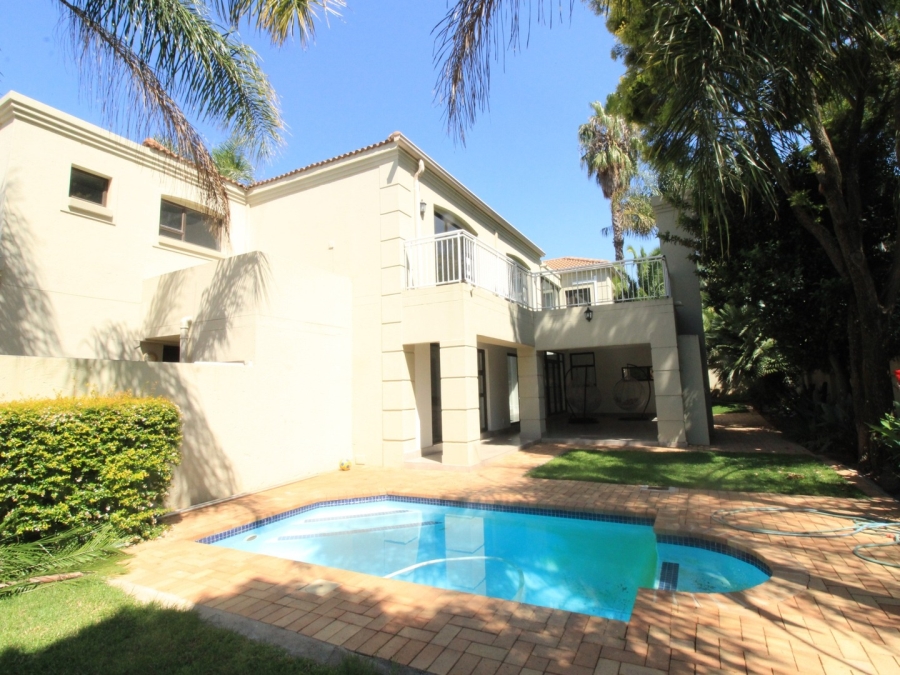 To Let 5 Bedroom Property for Rent in Dainfern Golf Estate Gauteng