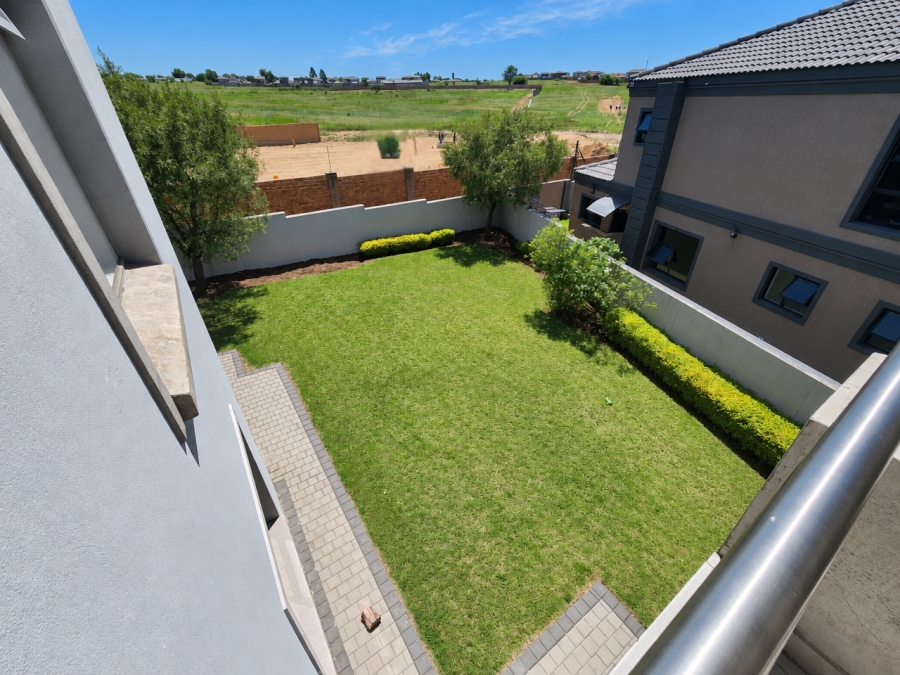 3 Bedroom Property for Sale in Blue Valley Golf Estate Gauteng