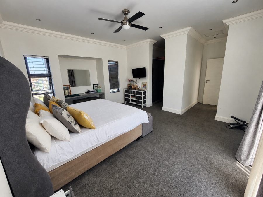 3 Bedroom Property for Sale in Blue Valley Golf Estate Gauteng