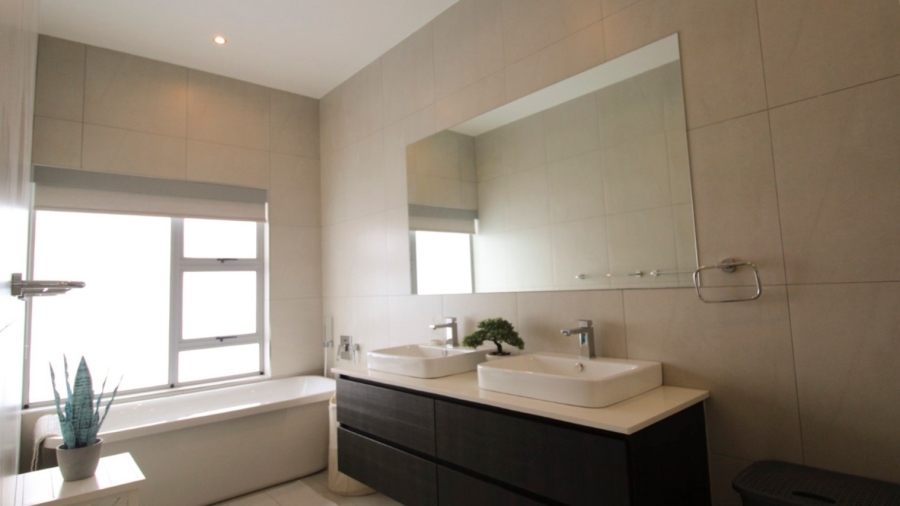 4 Bedroom Property for Sale in Bryanston Gauteng