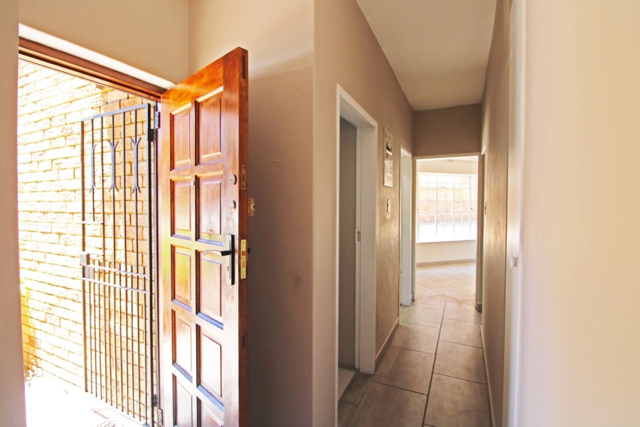 To Let 3 Bedroom Property for Rent in Bryanston Gauteng