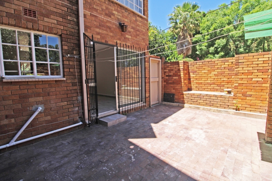 To Let 3 Bedroom Property for Rent in Bryanston Gauteng
