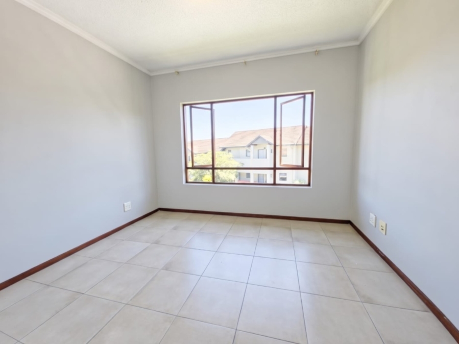 To Let 2 Bedroom Property for Rent in Lonehill Gauteng