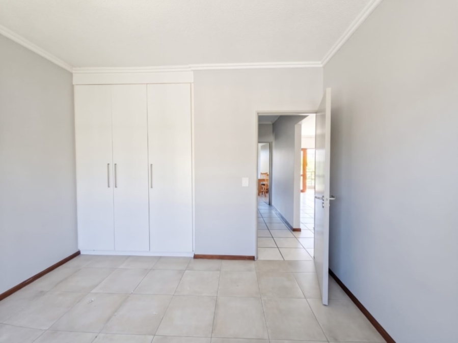 To Let 2 Bedroom Property for Rent in Lonehill Gauteng