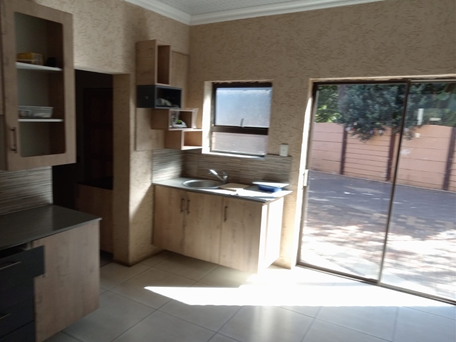 To Let 4 Bedroom Property for Rent in Kempton Park Ext 4 Gauteng
