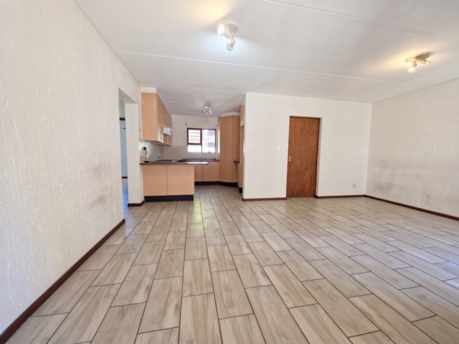 To Let 2 Bedroom Property for Rent in Lonehill Gauteng