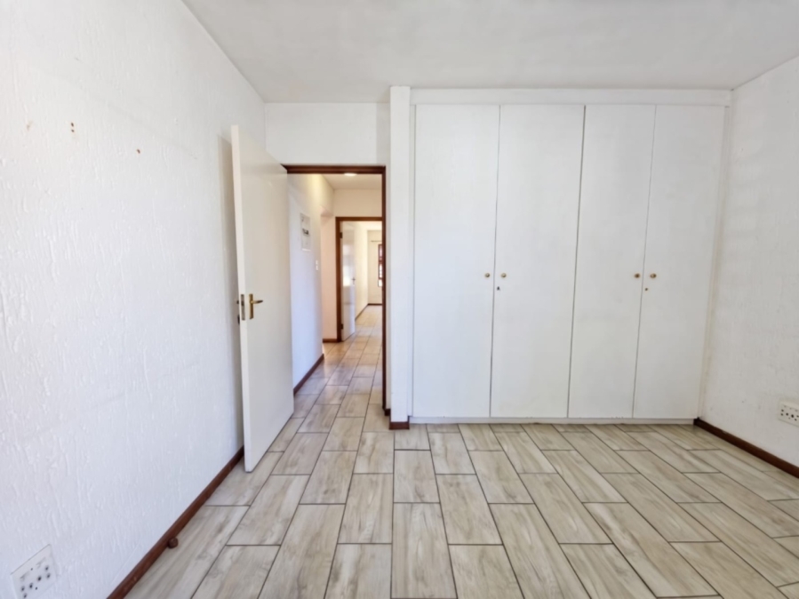 To Let 2 Bedroom Property for Rent in Lonehill Gauteng