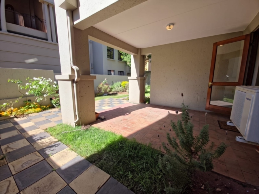 To Let 2 Bedroom Property for Rent in Lonehill Gauteng