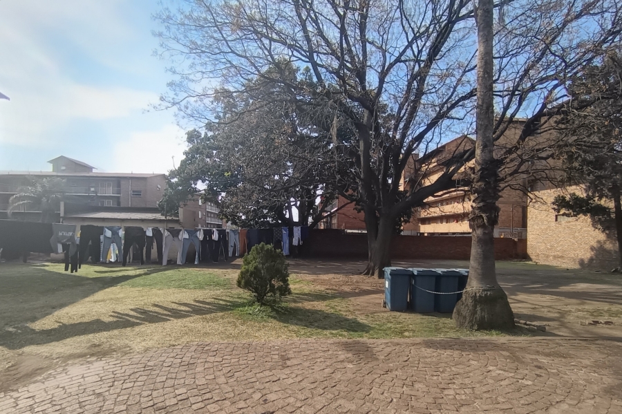 1 Bedroom Property for Sale in Pretoria West Gauteng