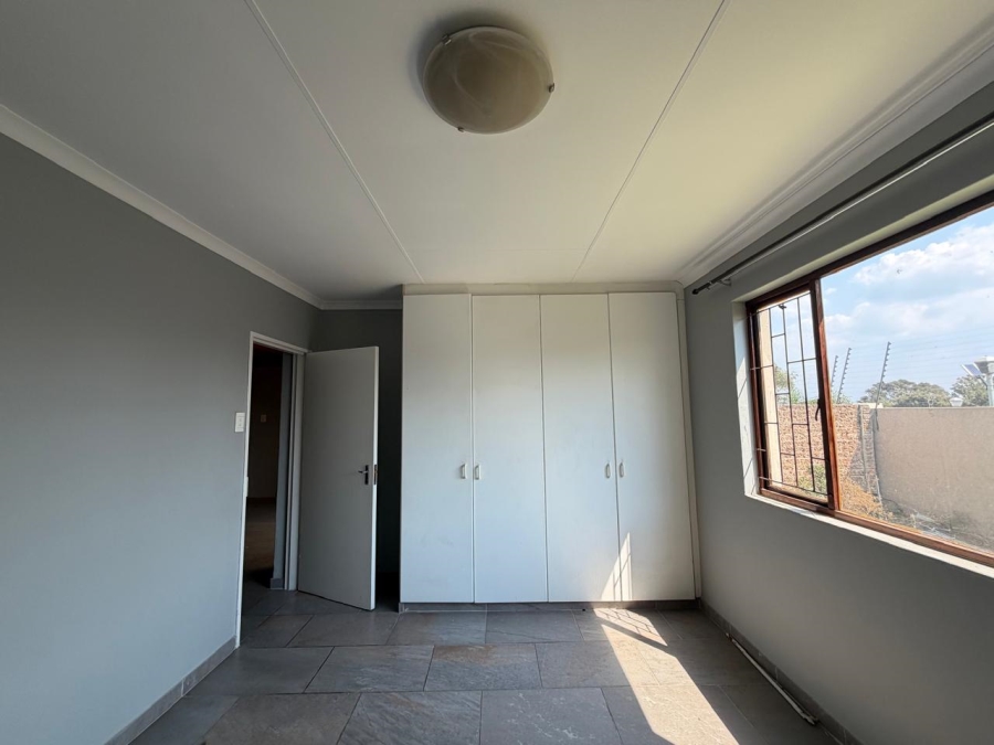 To Let 3 Bedroom Property for Rent in Halfway Gardens Gauteng