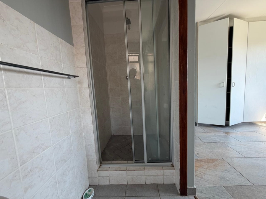 To Let 3 Bedroom Property for Rent in Halfway Gardens Gauteng