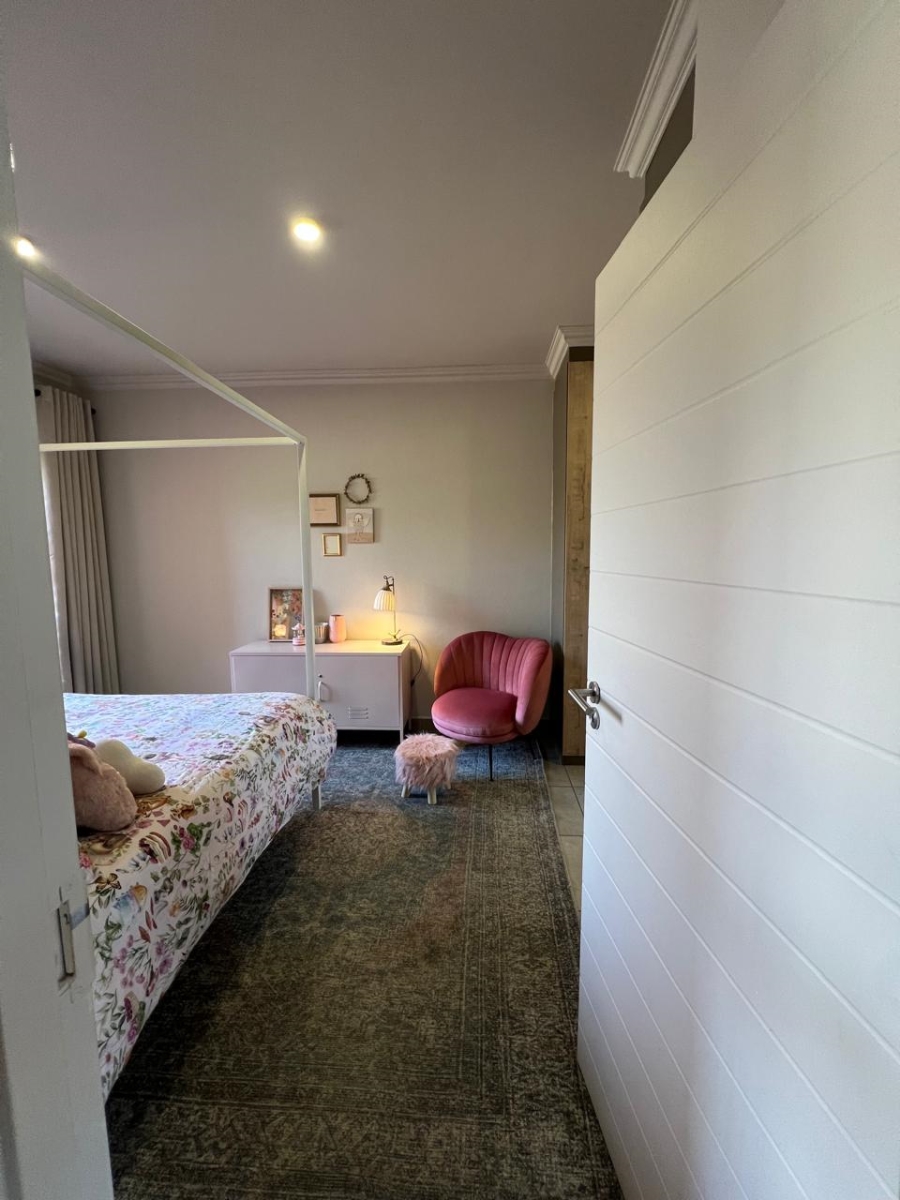 To Let 2 Bedroom Property for Rent in Six Fountains Residential Estate Gauteng
