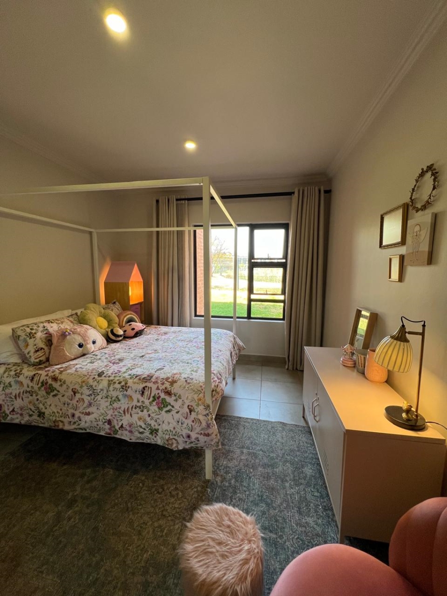 To Let 2 Bedroom Property for Rent in Six Fountains Residential Estate Gauteng
