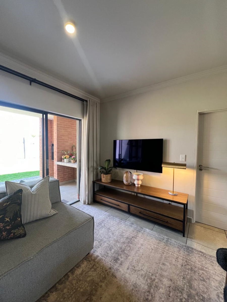 To Let 2 Bedroom Property for Rent in Six Fountains Residential Estate Gauteng