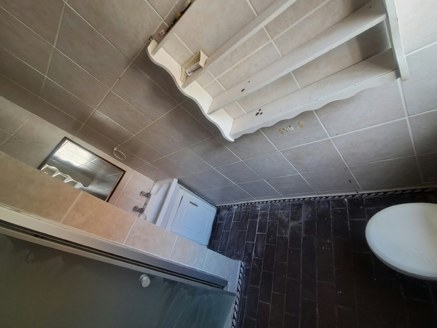 To Let 1 Bedroom Property for Rent in Greenhills Gauteng
