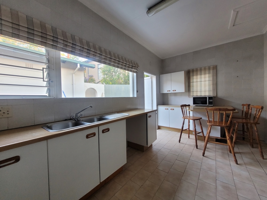 To Let 2 Bedroom Property for Rent in Fourways Gauteng