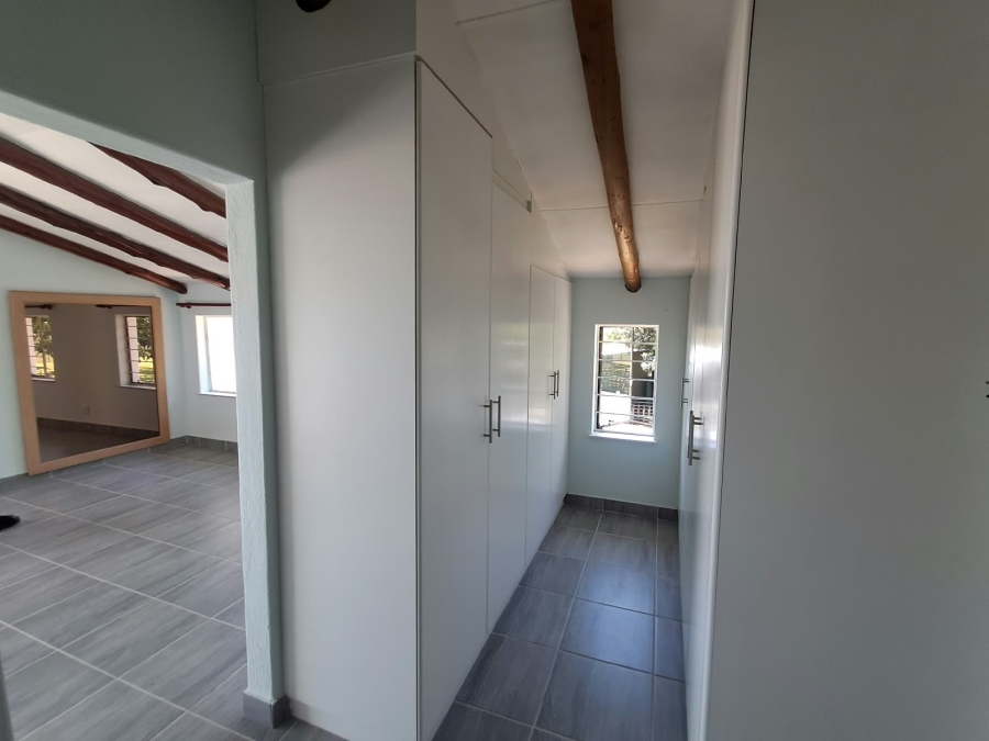 To Let 1 Bedroom Property for Rent in Fontainebleau Gauteng