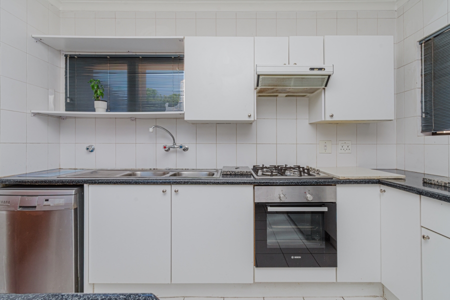 2 Bedroom Property for Sale in Lonehill Gauteng